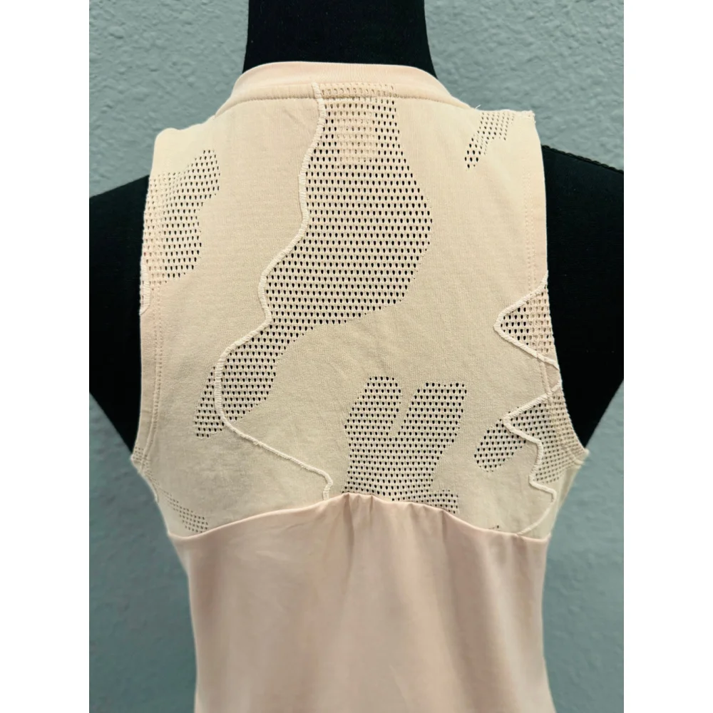Under Armour Rush Women's Pink Athletic Top - Size S - Picture 5 of 7